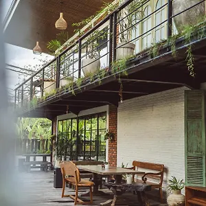  Hostel White Penny